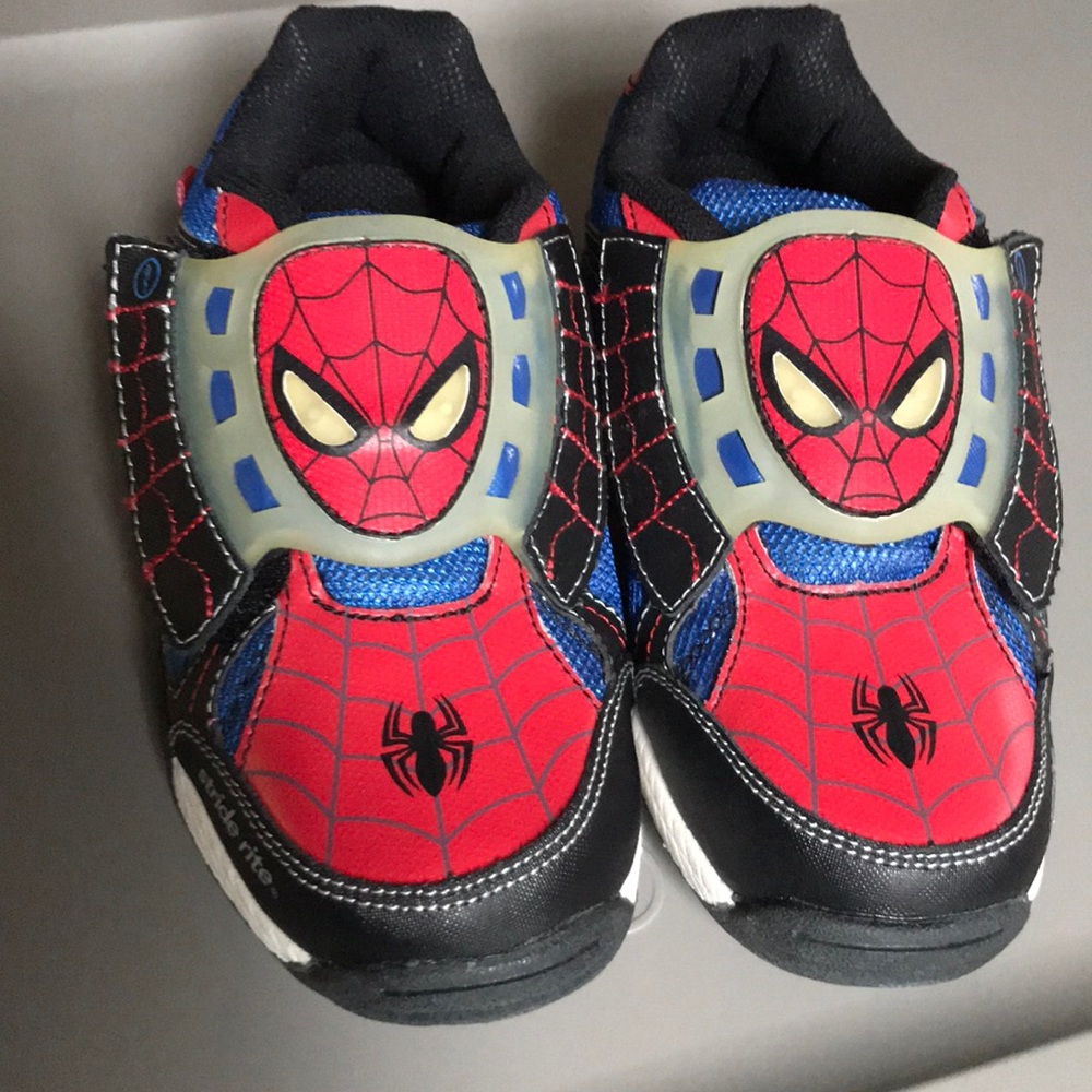 NEW STRIDE RITE Spider-Man boys sz 2.5W shoes